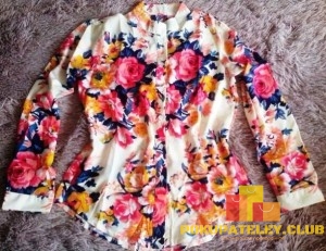 блузка с цветами